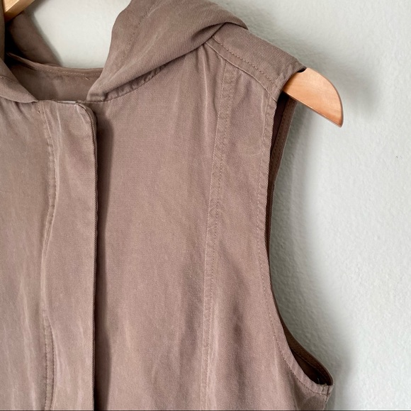 BB Dakota Hidden Zipper Hooded Khaki Utility Vest - Picture 9 of 13